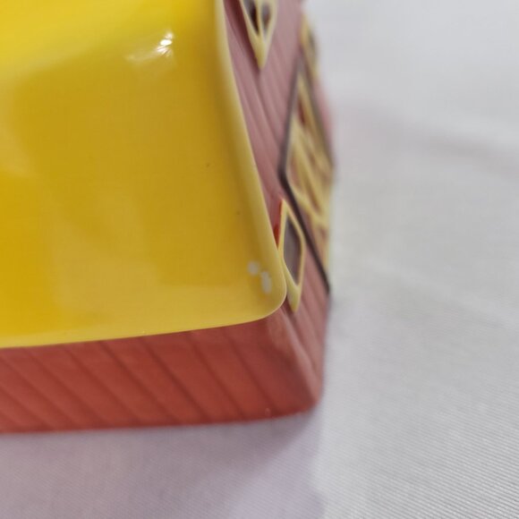 Salt & Pepper Shakers Set John Deer Barn & Grain Silo - Picture 4 of 5